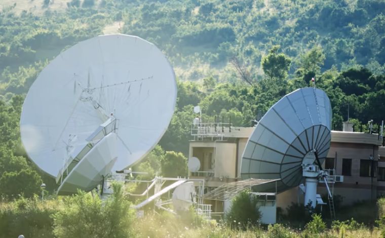 Microwave Relays & Fiber Backbones The Future of Rural Connectivity